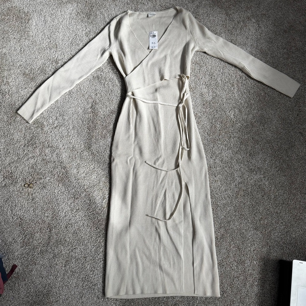 Abercrombie & Fitch Women’s Cross Front Cream Sweater Dress